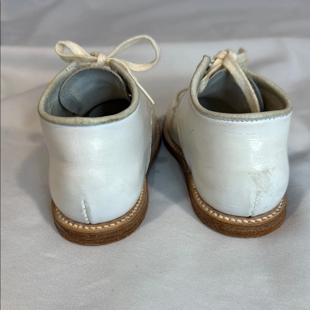 Vintage Stride Rite Baby Hard Bottom White Walking Shoes Baby Size 5 1/2 EE